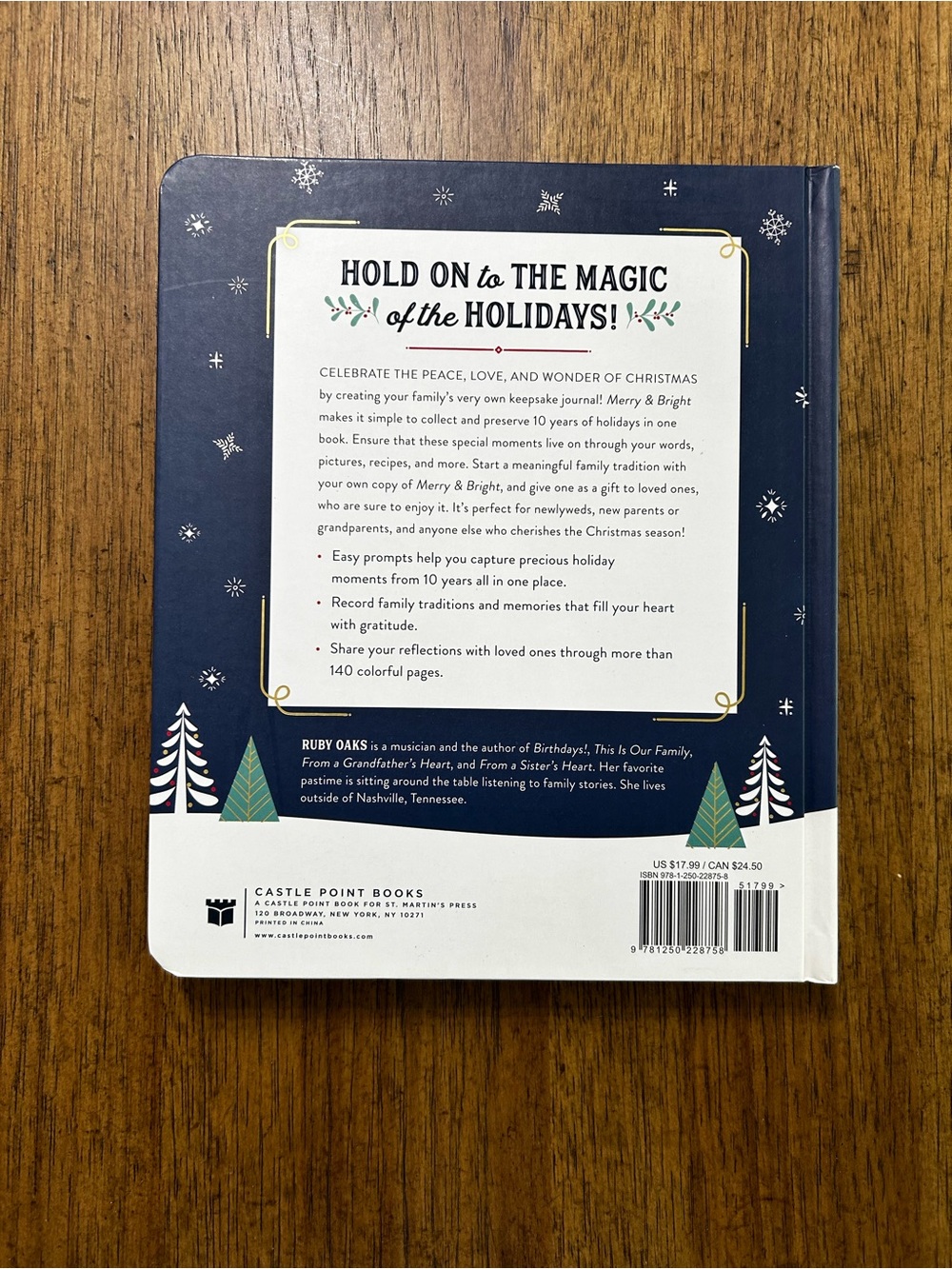 NEW Merry & Bright Holiday Keepsake Journal of Family Christmas Memories - Picture 4 of 5